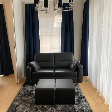 & Mit Hotelanbindung *