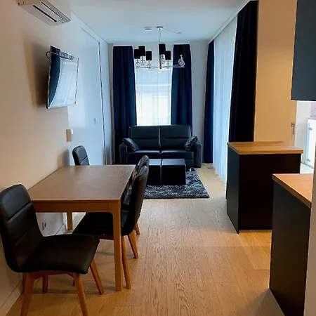 & Mit Hotelanbindung